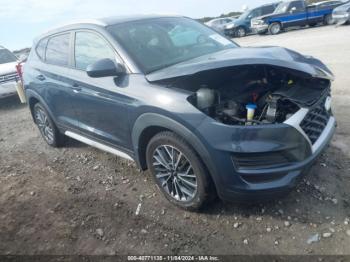  Salvage Hyundai TUCSON