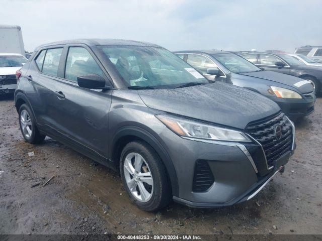  Salvage Nissan Kicks