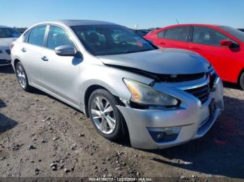  Salvage Nissan Altima