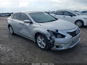  Salvage Nissan Altima