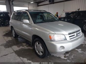  Salvage Toyota Highlander