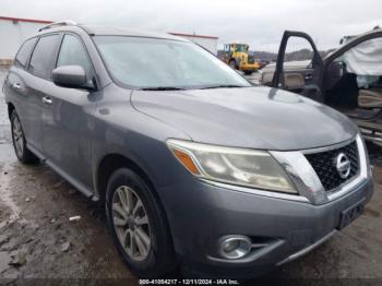  Salvage Nissan Pathfinder