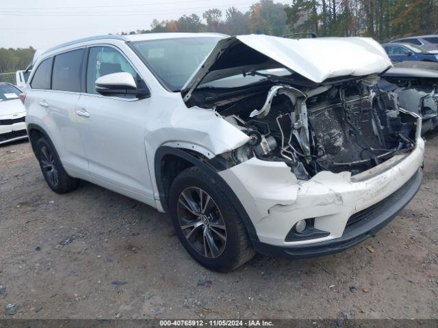  Salvage Toyota Highlander