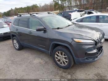  Salvage Jeep Cherokee