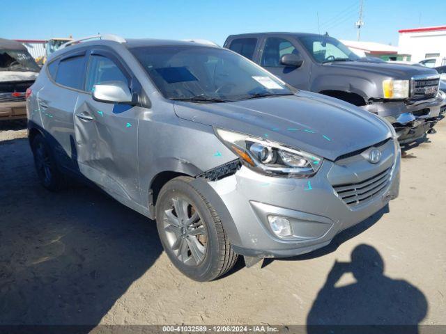  Salvage Hyundai TUCSON