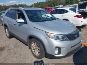  Salvage Kia Sorento