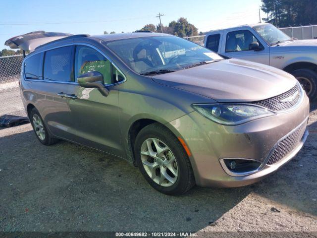  Salvage Chrysler Pacifica