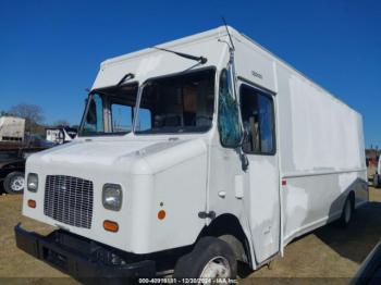  Salvage Freightliner Mt55g