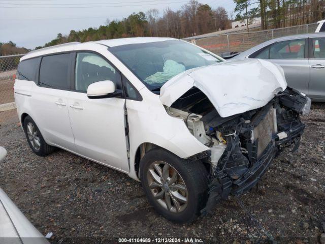  Salvage Kia Sedona