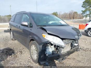  Salvage Toyota Sienna