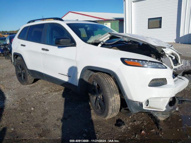  Salvage Jeep Cherokee