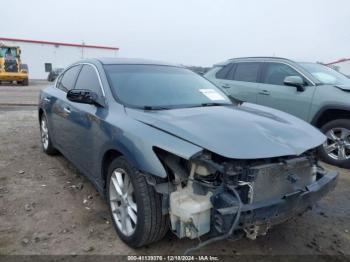  Salvage Nissan Maxima