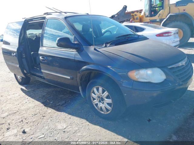  Salvage Chrysler Town & Country