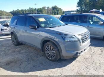  Salvage Nissan Pathfinder