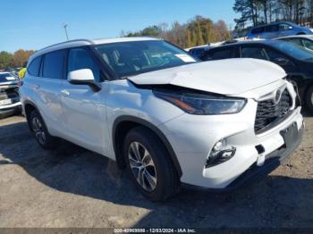  Salvage Toyota Highlander