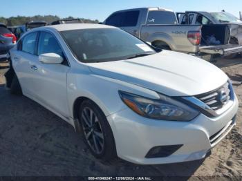  Salvage Nissan Altima