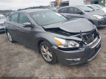  Salvage Nissan Altima