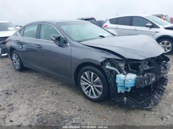  Salvage Lexus Es