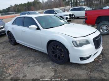  Salvage Chrysler 300