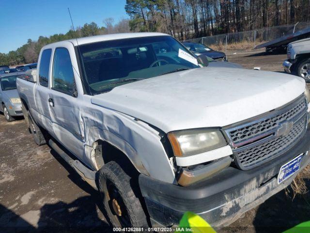  Salvage Chevrolet Silverado 2500