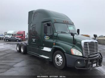  Salvage Freightliner Cascadia 125