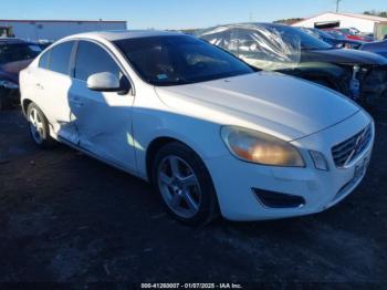  Salvage Volvo S60