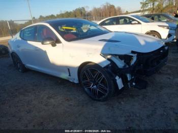  Salvage Kia Stinger