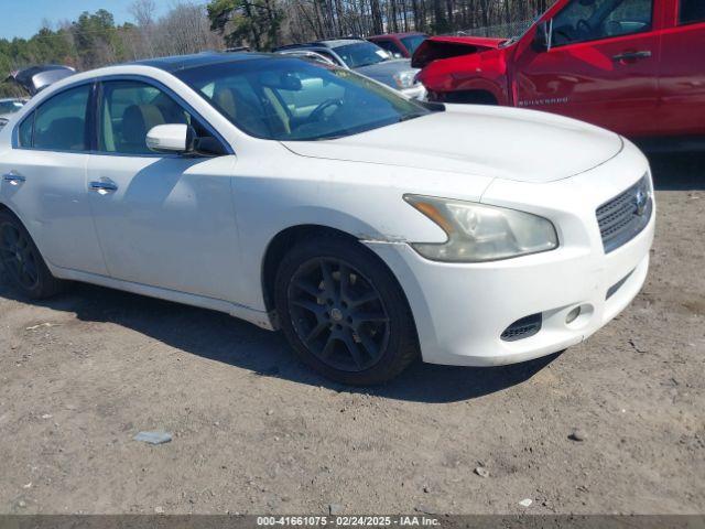  Salvage Nissan Maxima