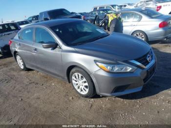  Salvage Nissan Altima