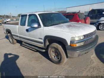  Salvage Chevrolet Silverado 2500