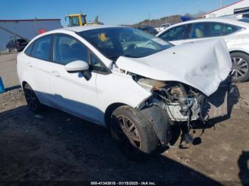  Salvage Ford Fiesta