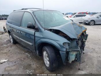  Salvage Chrysler Town & Country