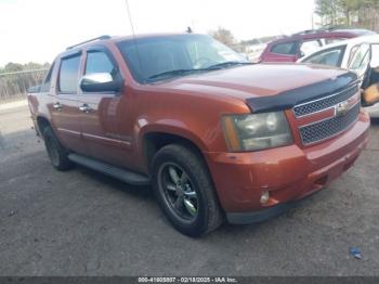  Salvage Chevrolet Avalanche 1500