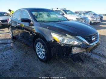  Salvage Nissan Altima