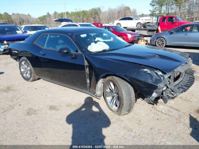  Salvage Dodge Challenger