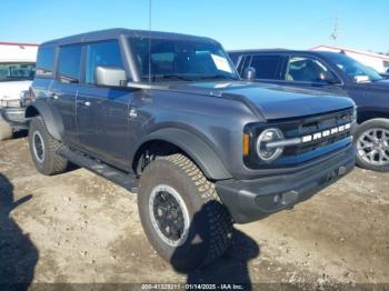  Salvage Ford Bronco