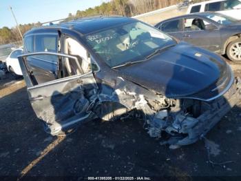  Salvage Chrysler Pacifica