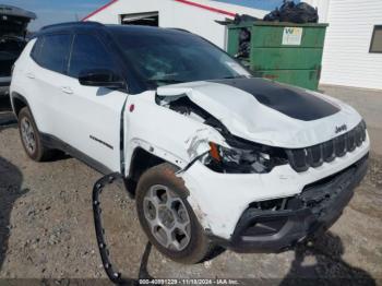  Salvage Jeep Compass