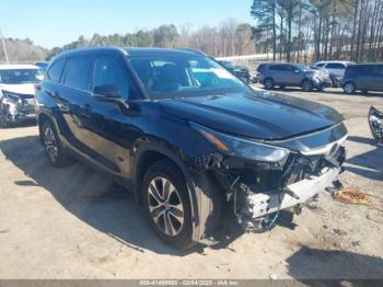  Salvage Toyota Highlander