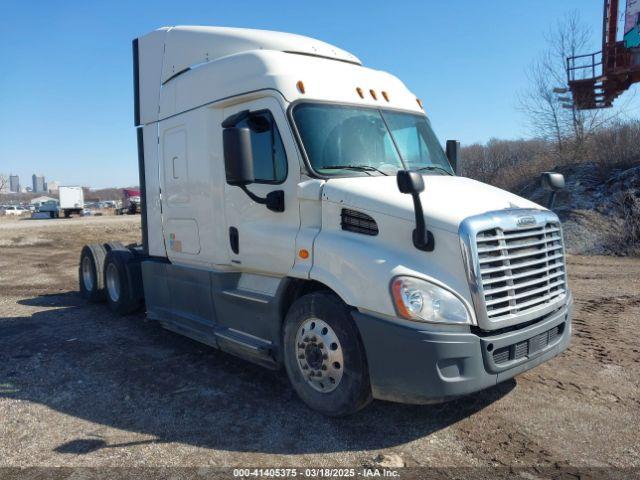  Salvage Freightliner Cascadia 113