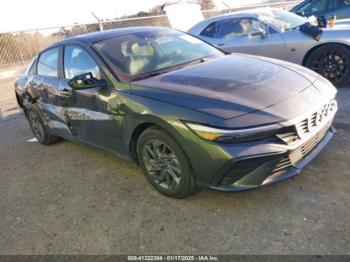  Salvage Hyundai ELANTRA