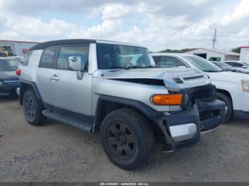  Salvage Toyota FJ Cruiser