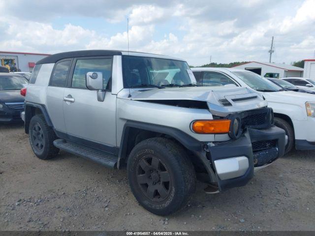  Salvage Toyota FJ Cruiser