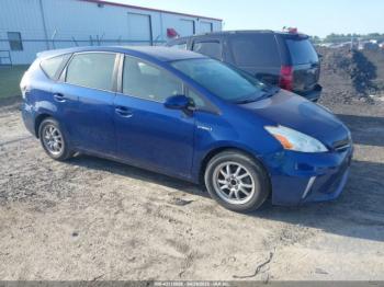  Salvage Toyota Prius v