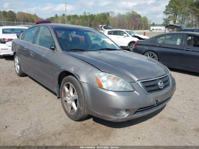  Salvage Nissan Altima