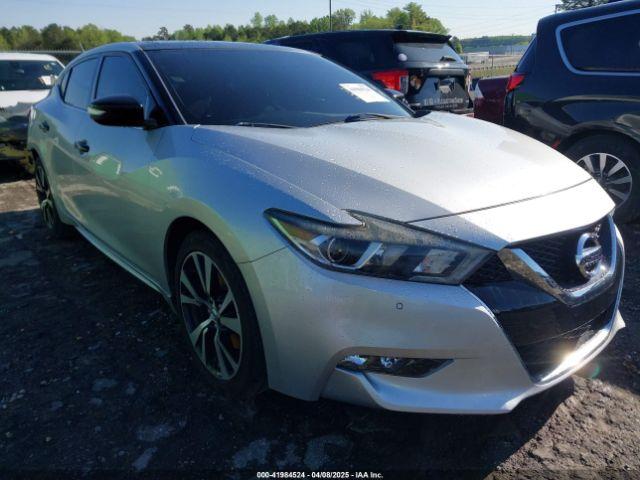  Salvage Nissan Maxima