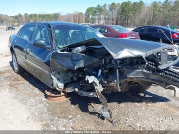  Salvage Lincoln Towncar