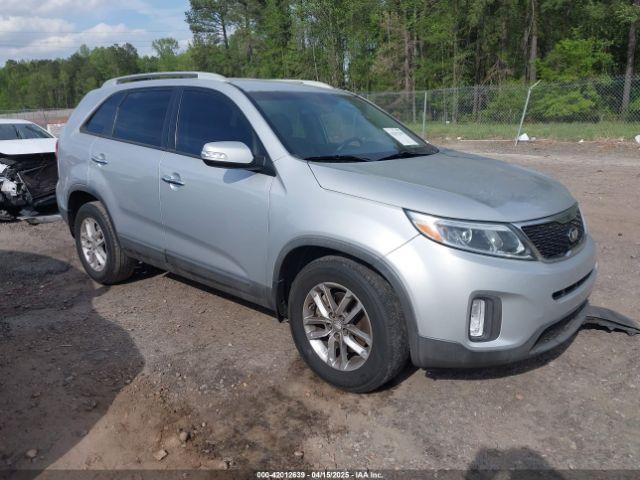  Salvage Kia Sorento