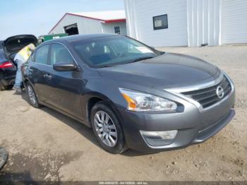  Salvage Nissan Altima