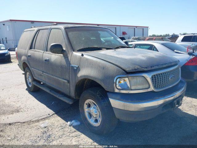  Salvage Ford Expedition